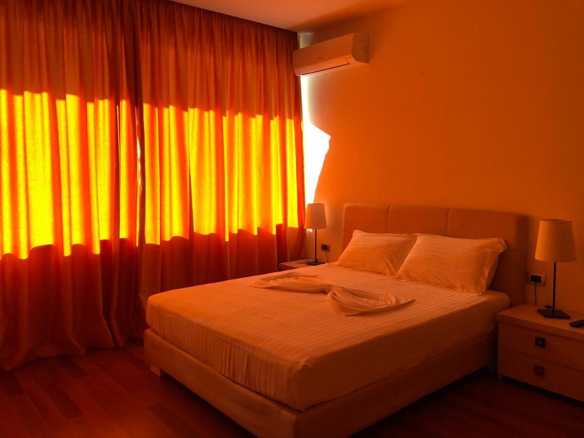 סרנדה Nemesis Hotel מראה חיצוני תמונה