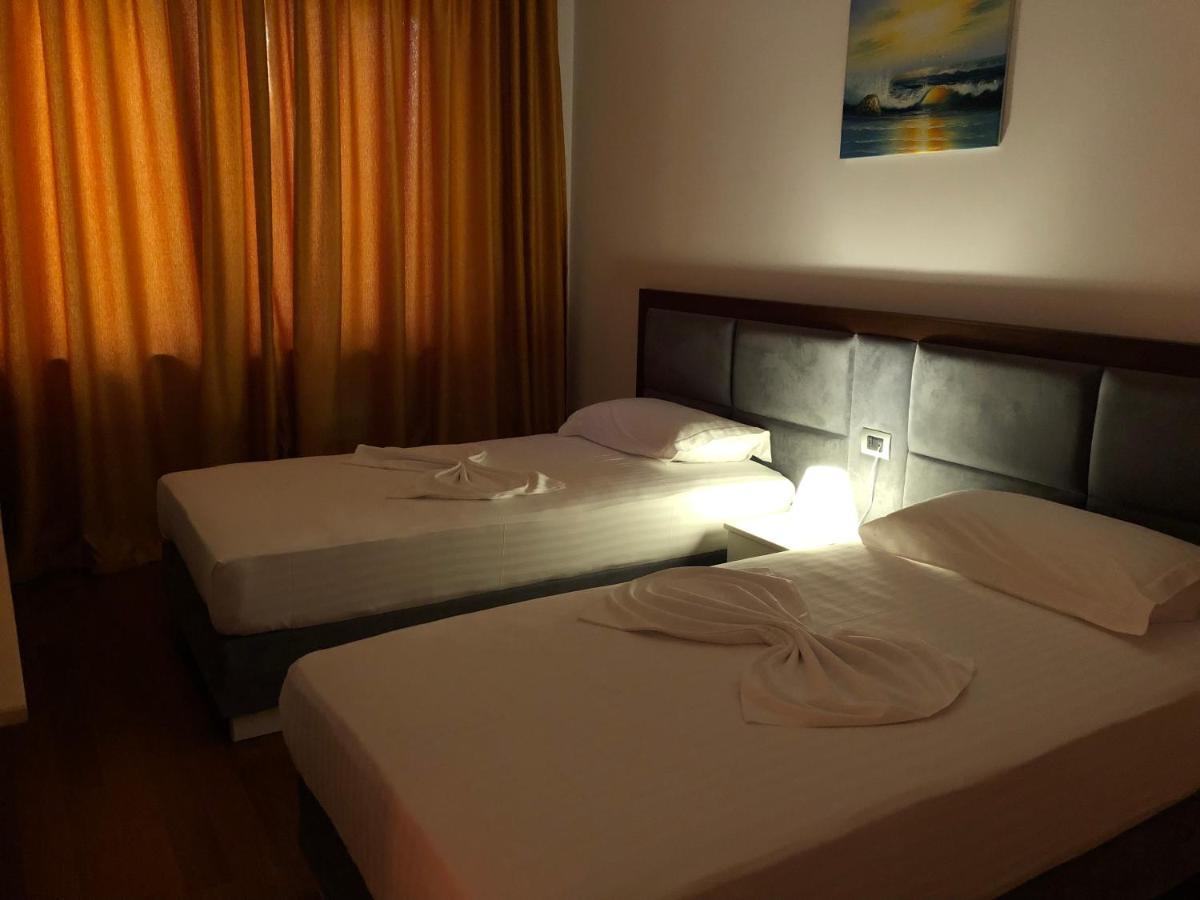 סרנדה Nemesis Hotel מראה חיצוני תמונה
