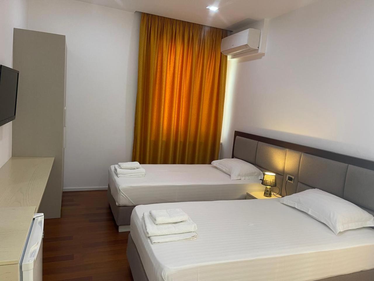 סרנדה Nemesis Hotel מראה חיצוני תמונה
