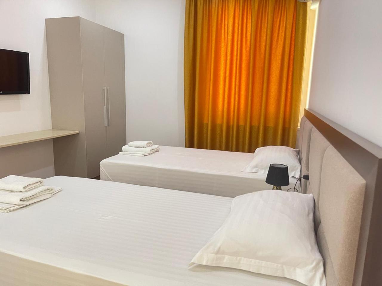 סרנדה Nemesis Hotel מראה חיצוני תמונה